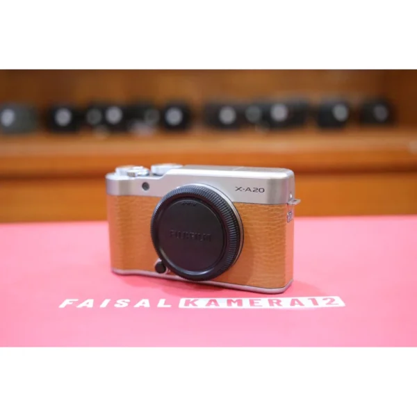 FUJIFILM X-A20 LIKE NEW - Image 2